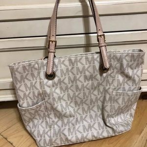 Michael Kors purse